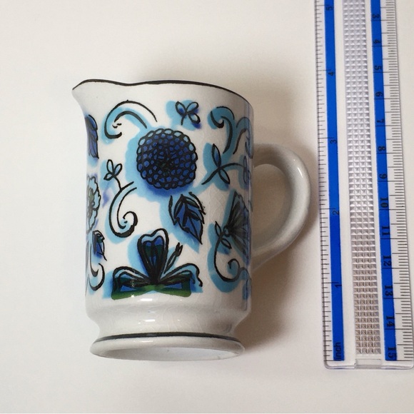 Very Small 60s - 70s Holt Howard Creamer HH 7219 Blue Cone Flower Hand Painted - Picture 4 of 13